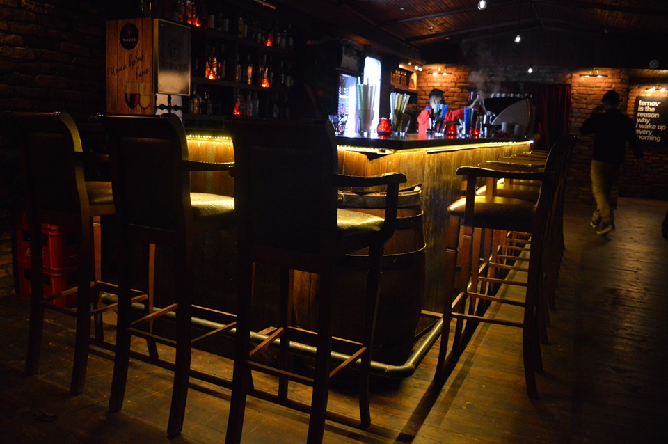 Паб Комедија